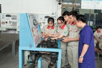 Hội thảo “Chất lượng nguồn lao động ở tỉnh Vĩnh Long đến năm 2020 tầm nhìn đến năm 2030”